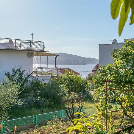 Apartments By The Sea Seget Vranjica, Trogir - 1038 Exteriör bild