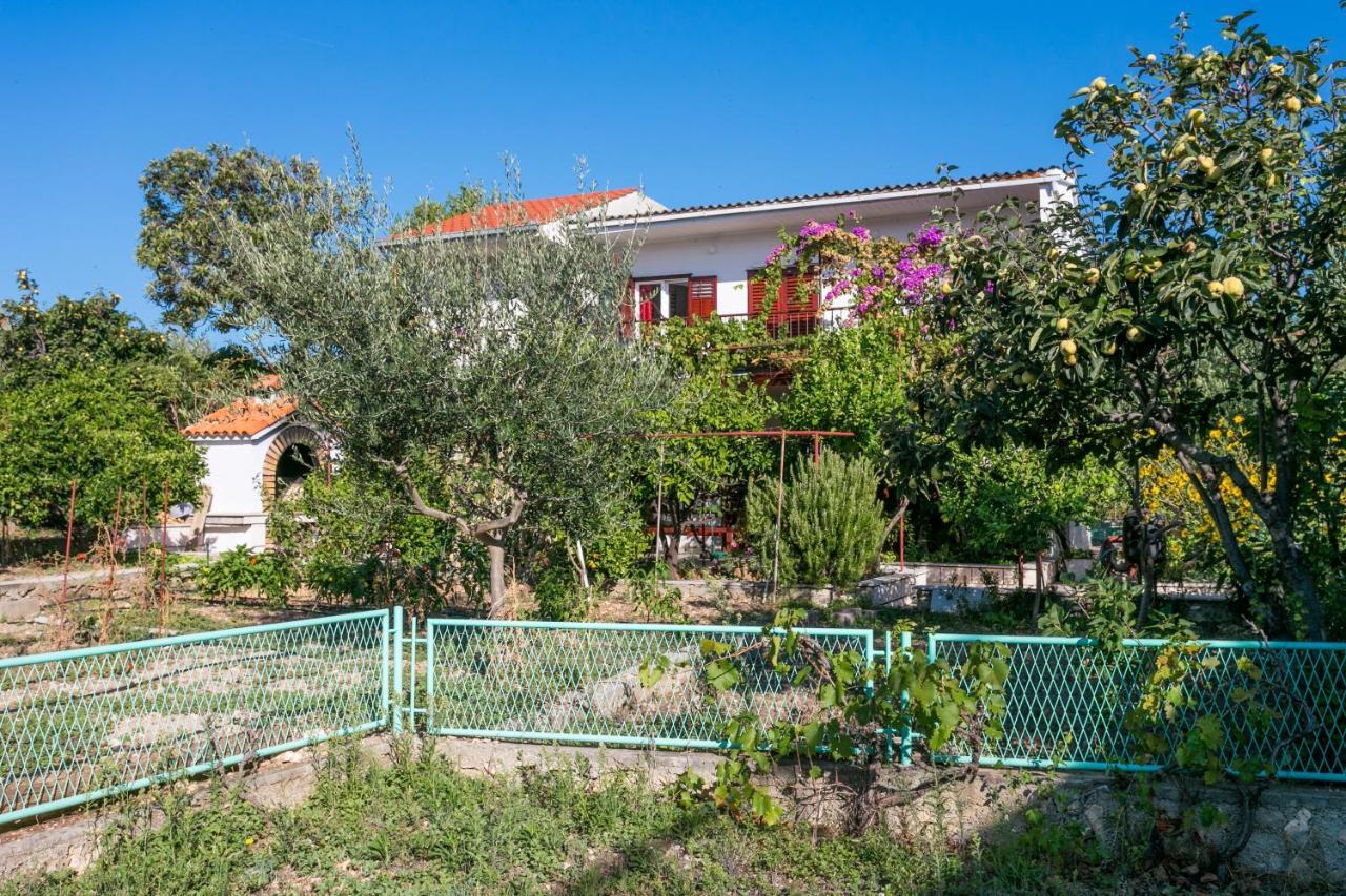 Apartments By The Sea Seget Vranjica, Trogir - 1038 Exteriör bild