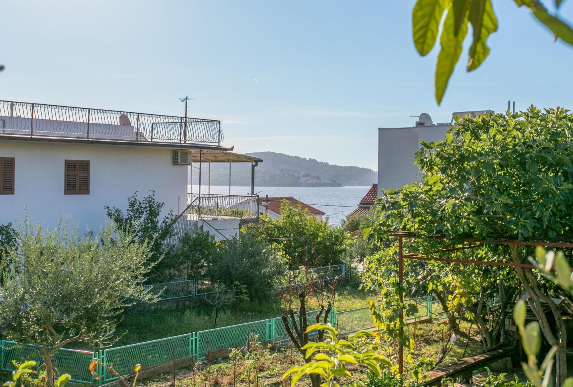 Apartments By The Sea Seget Vranjica, Trogir - 1038 Exteriör bild