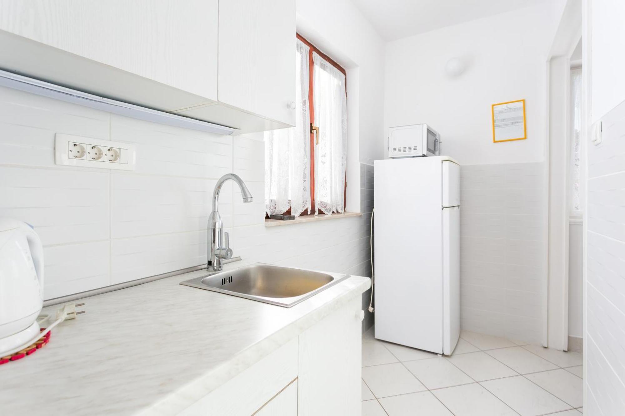 Apartments By The Sea Seget Vranjica, Trogir - 1038 Rum bild